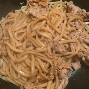 豚バラともやしと韮のソース焼うどん